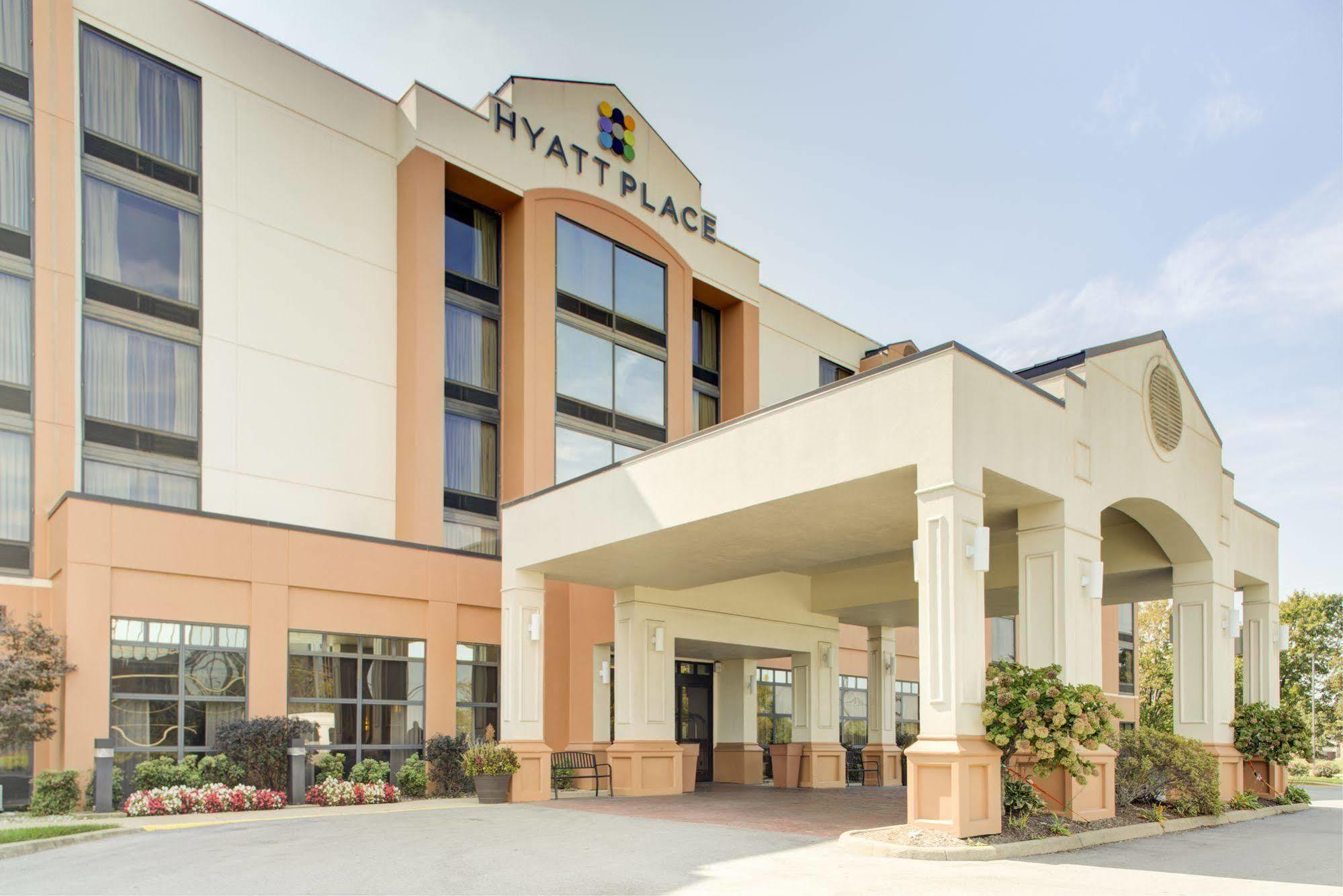 Hyatt Place Louisville-East Exterior photo